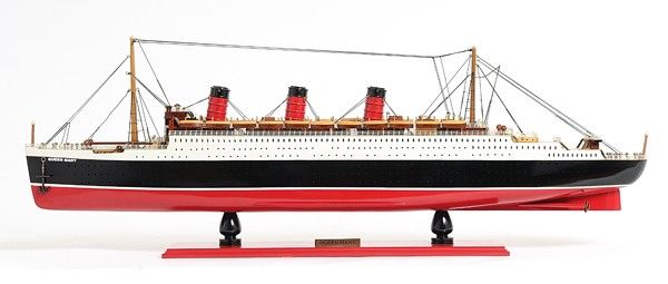 Hand Painted RMS Queen Mary Large Model Boat - Black / Red