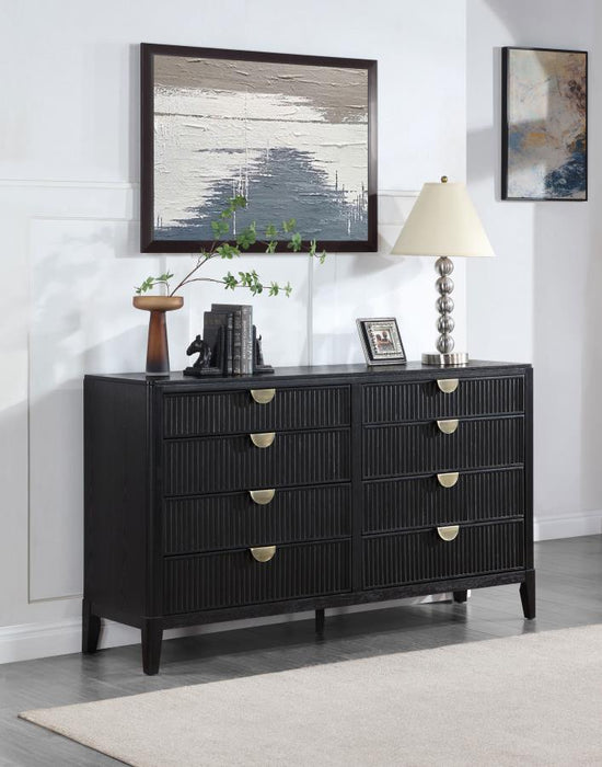 Brookmead - 8-Drawer Dresser