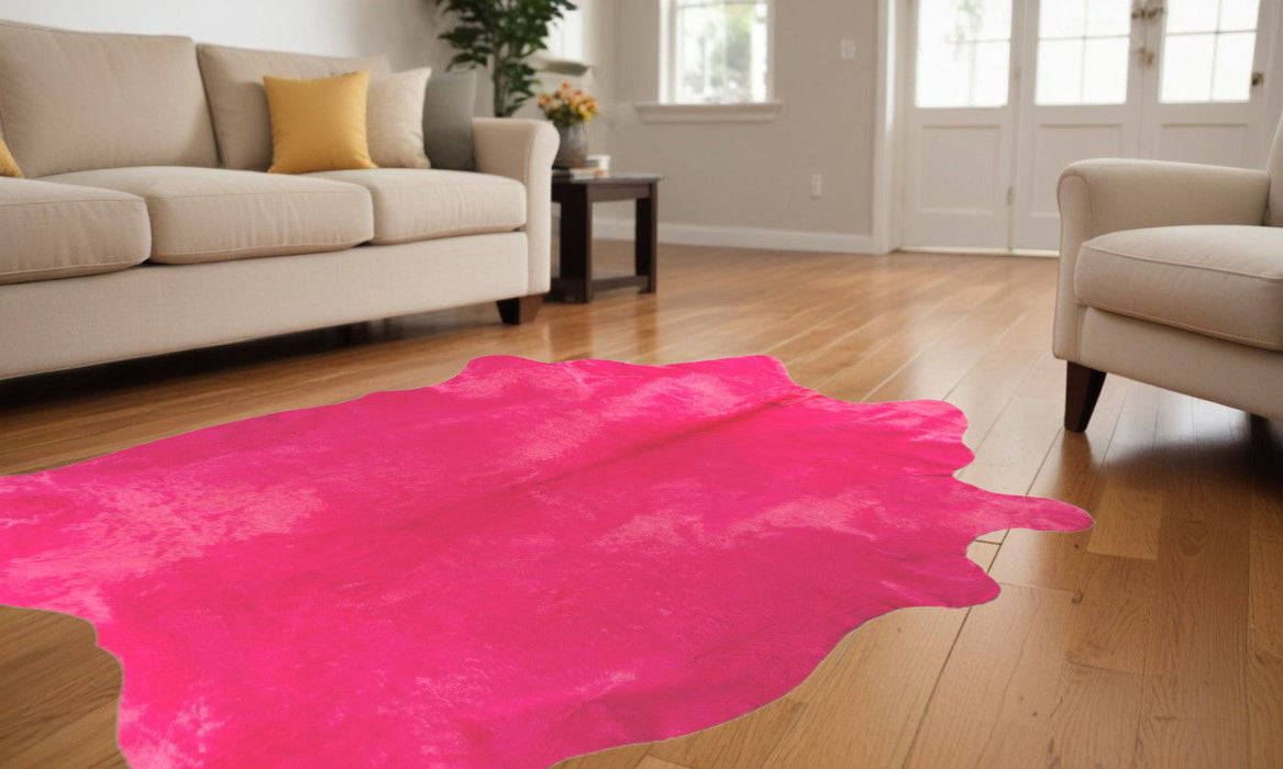 6' x 7' Hand Knotted Area Rug - Pink Cowhide