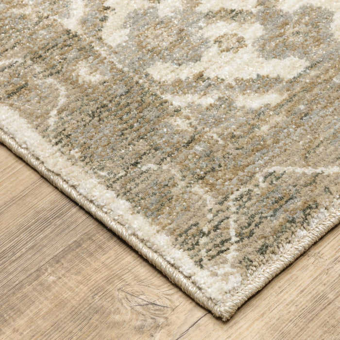 5.3' x 7.6' Oriental Power Loom Area Rug - Beige And Ivory