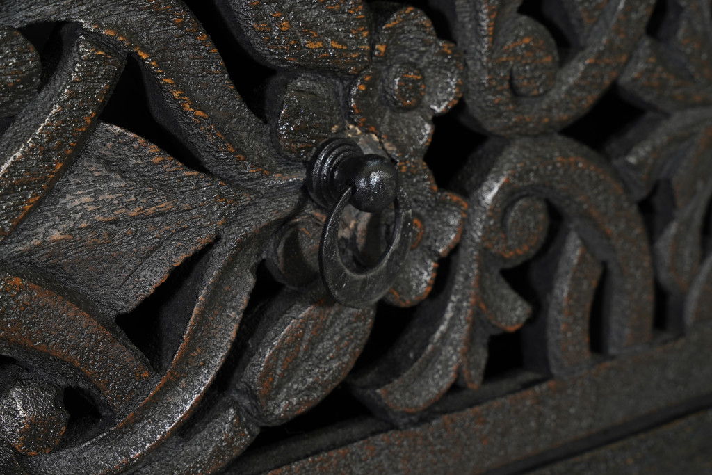 35" Carved Floral Solid Wood Six Drawer Dresser - Black