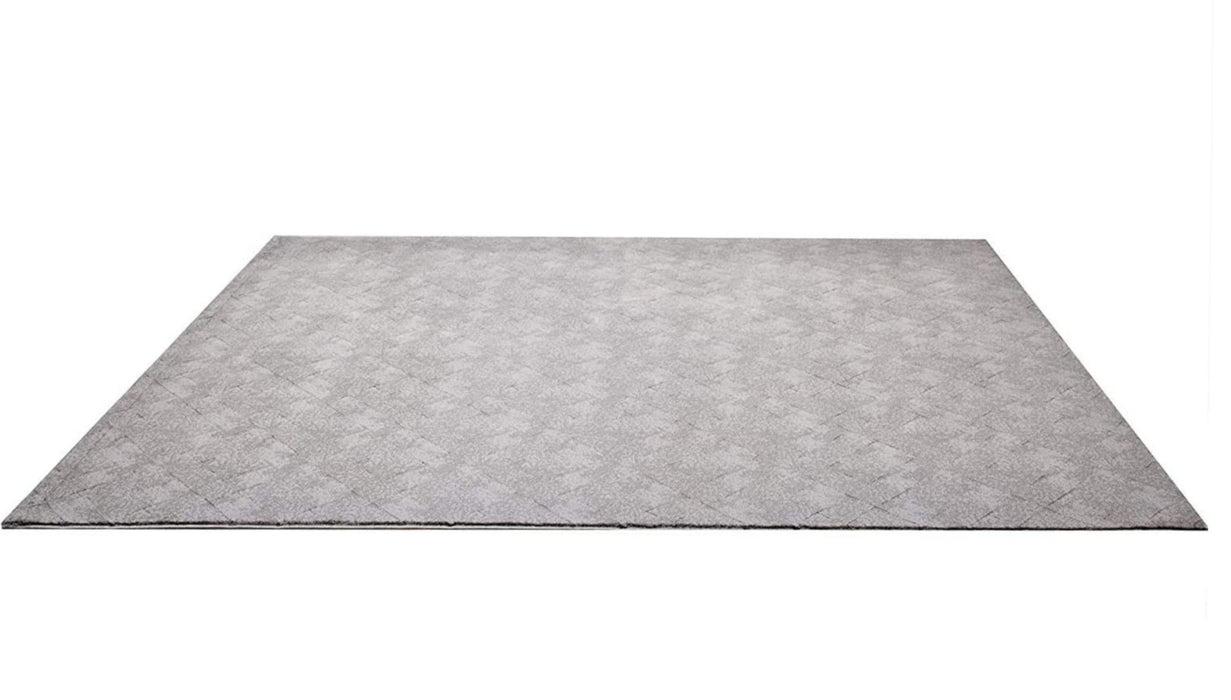 7' x 10' Distressed Diamonds Area Rug - Gray