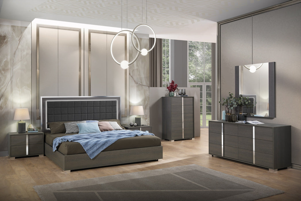 J & M Furniture Alice Bedroom Full Bed in Matte Grey