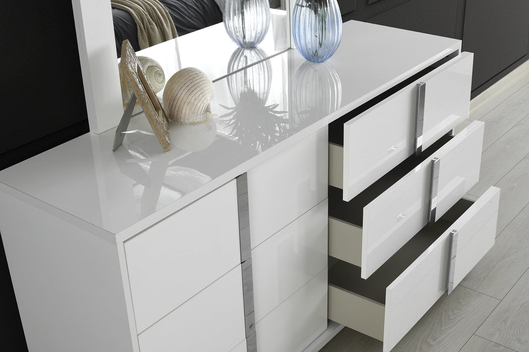 J & M Furniture Giulia Dresser in White