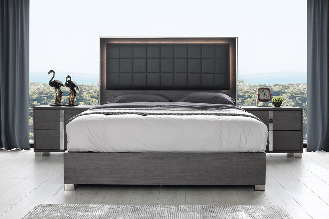 J & M Furniture Giulia Queen Bed in Matte Grey