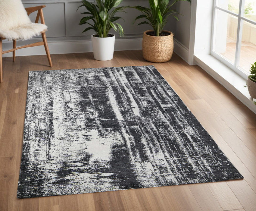 4' x 6' Abstract Hand Woven Area Rug - Black And Gray