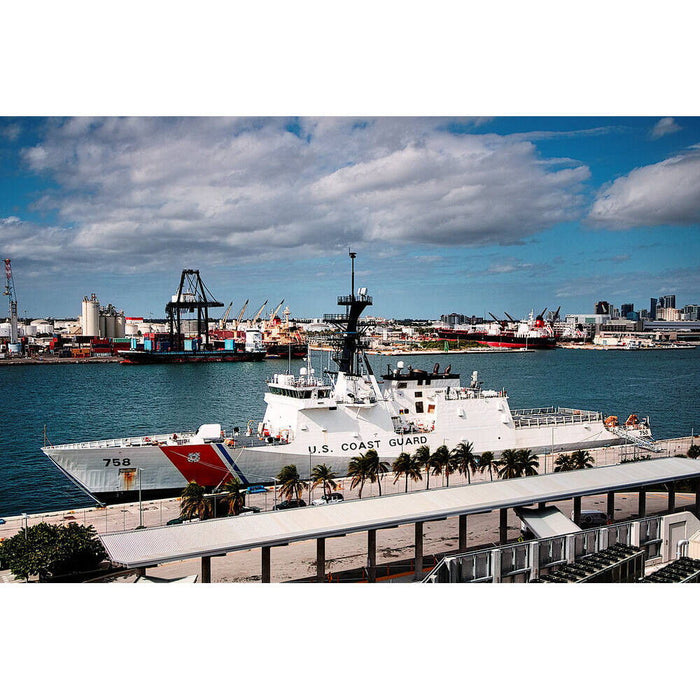 Hand Painted Model Boat (624488) - White