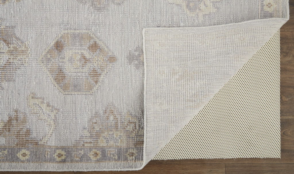 8' x 10' Floral Hand Knotted Stain Resistant Area Rug - Ivory Silver And Tan