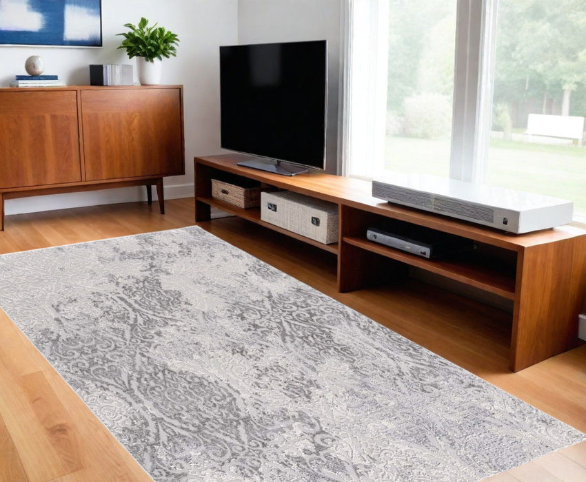 7' x 10' Tinted Ogee Pattern Area Rug - Cream And Gray