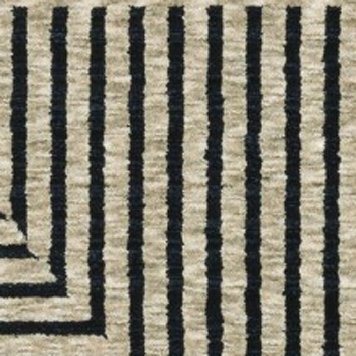 7' X 10' Geometric Area Rug With Fringe - Beige