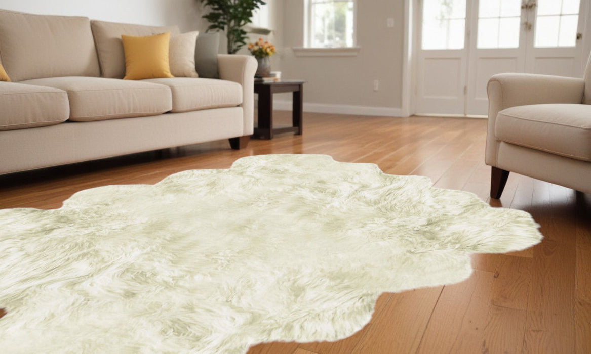 6' x 8' New Zealand Sheepskin Area Rug - Natural