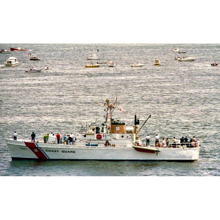 Hand Painted Model Boat (624449) - White