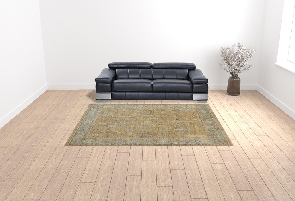 9' x 12' Wool Floral Hand Knotted Stain Resistant Area Rug With Fringe - Gold
