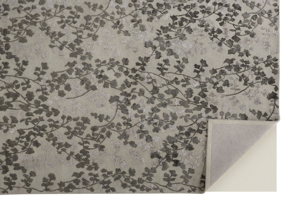 8' x 10' Floral Hand Tufted Area Rug - Gray And Silver