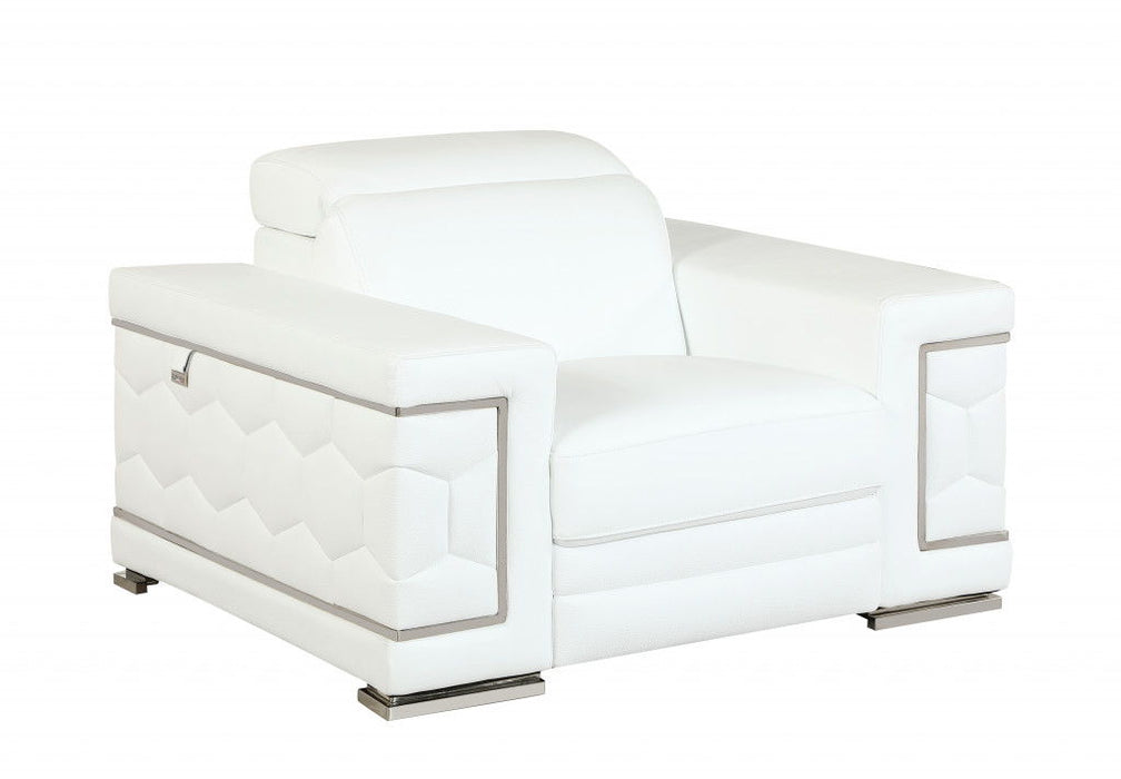Sturdy Chair - White