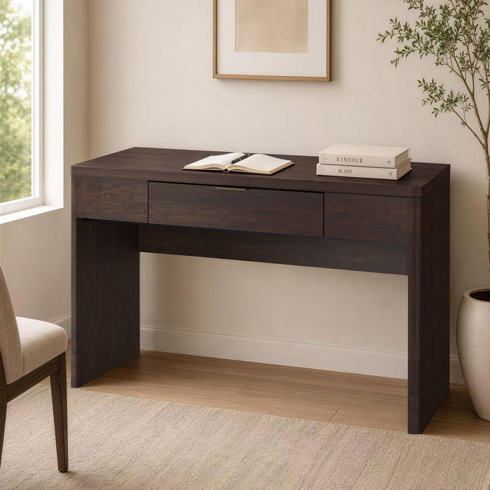Manhattan Evelyn - Writing Desk