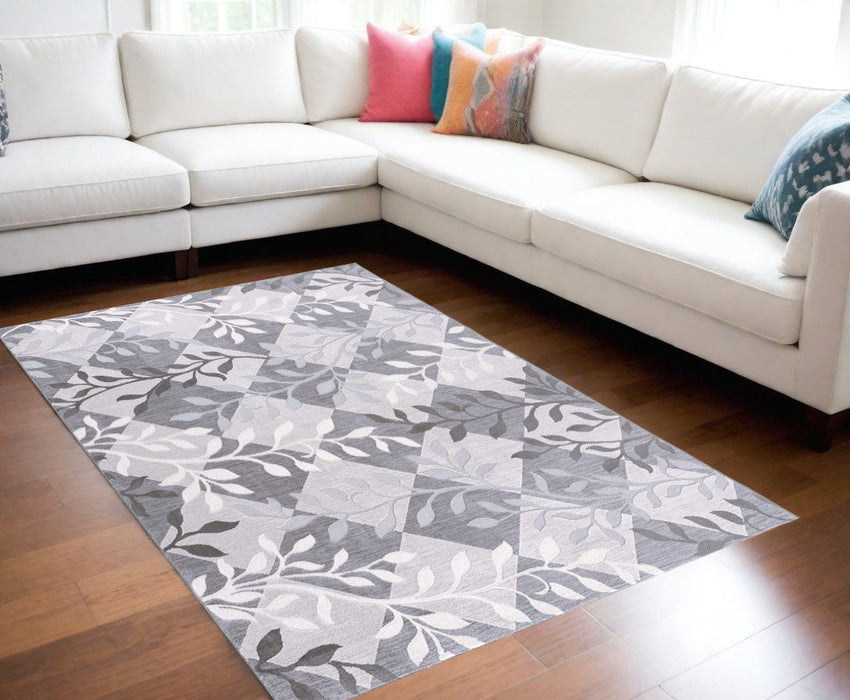 7' x 10' Area Rug - Gray Diamond And Vines