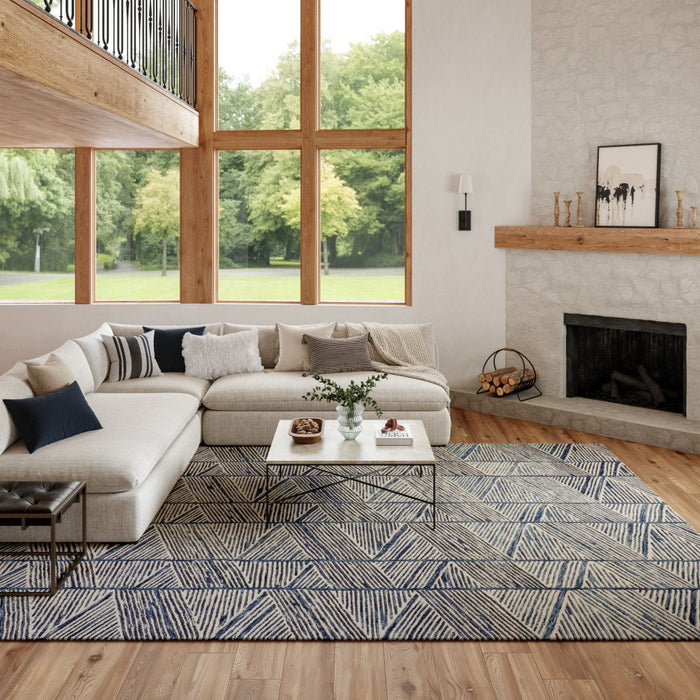8' X 10' Wool Abstract Area Rug - Blue / White