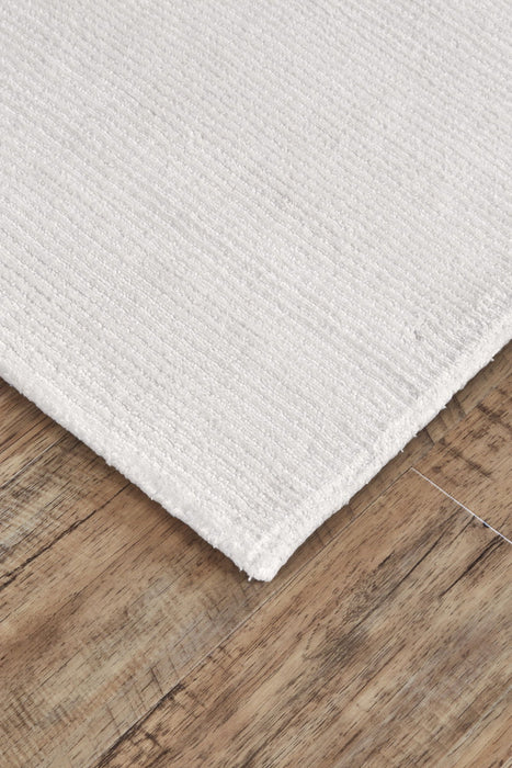 8' x 11' Hand Woven Distressed Area Rug - White