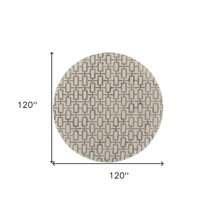 10' Round Trellis Hand Tufted Area Rug - Ivory And Tan