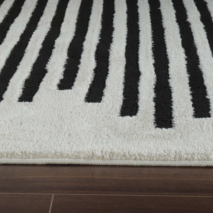 8' x 11' Modern Abstract Distressed Area Rug - Cream And Black