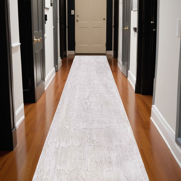 8' x 2.6' Abstract Non Skid Area Rug - White