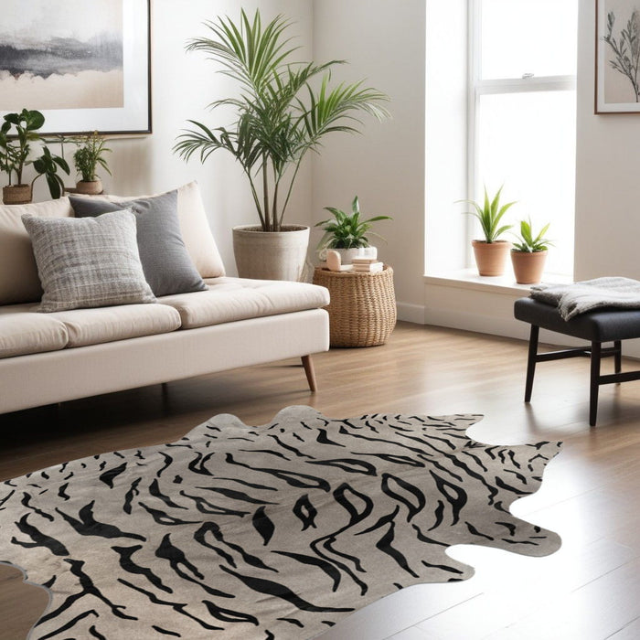 6' x 7' Cowhide Cowhide Area Rug - Gray And Black