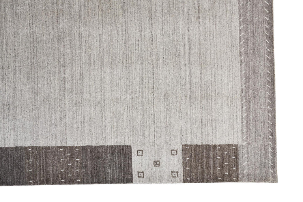 5' x 8' Wool Hand Knotted Stain Resistant Area Rug - Gray Silver And Black