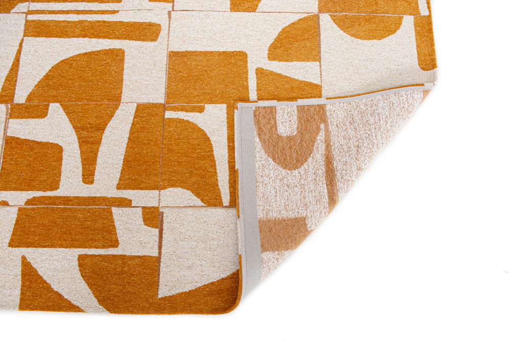 8' Round Geometric Non Skid Area Rug - Yellow And White