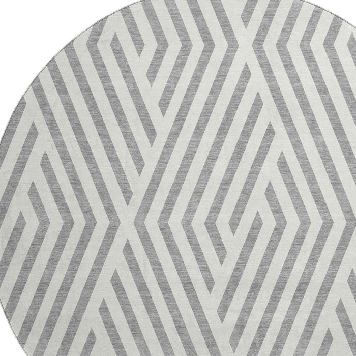 8' Geometric Washable Round Rug With UV Protection (648541) - Gray / Ivory