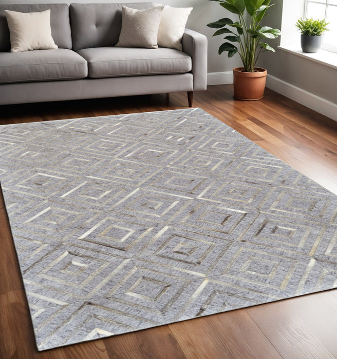 5' x 8' Geometric Hand Woven Area Rug - Gray Taupe And Ivory