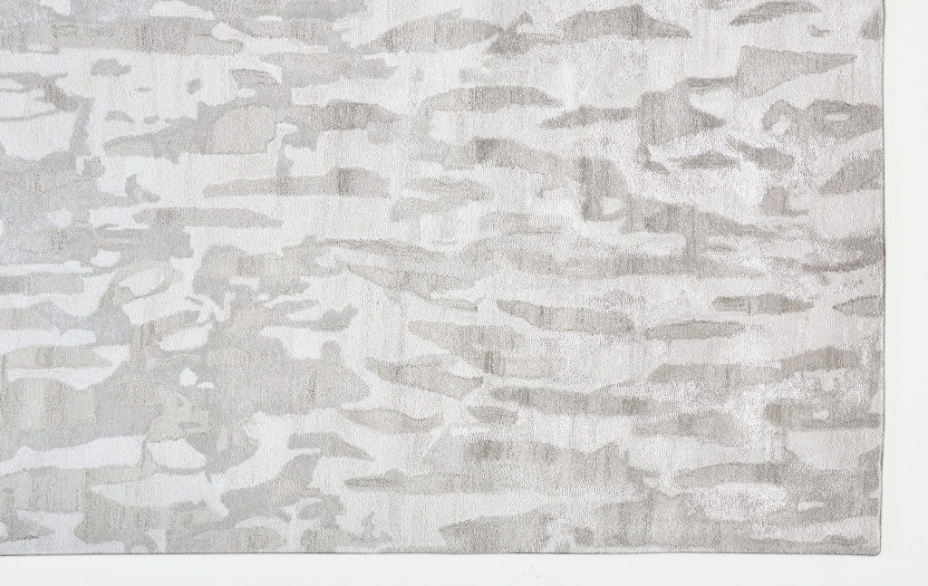 5' x 8' Abstract Tufted Handmade Area Rug - Gray Taupe And Silver