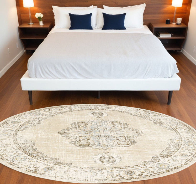7.9' x 7.9' Round Oriental Power Loom Area Rug - Beige And Ivory