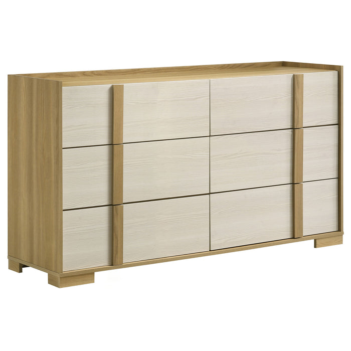 Hyland 5-piece Queen Bedroom Set by CoasterEveryday featuring a natural wood finish with bed frame, nightstands, and dresser.