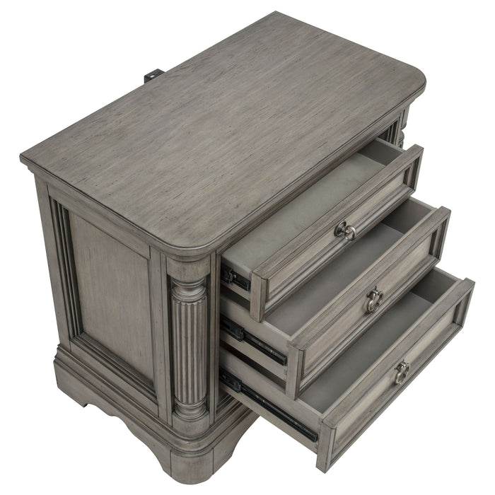 Cresswell 4-piece Eastern King Storage Bedroom Set Weathered Taupe