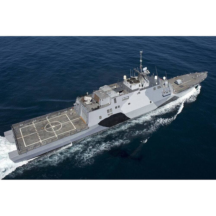 Hand Painted Model Boat (624316) - Gray