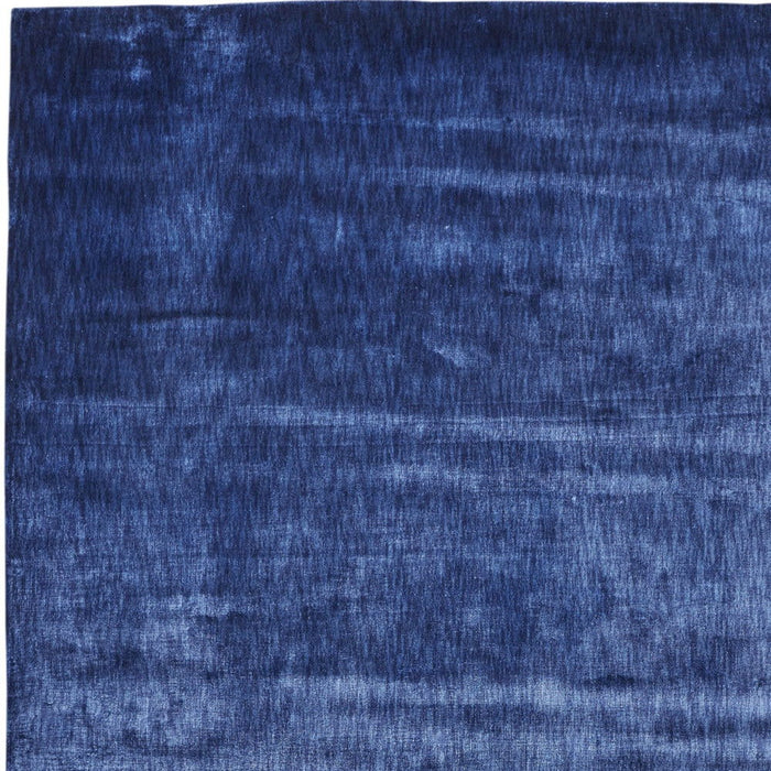 6' x 9' Hand Woven Area Rug - Blue Chevron
