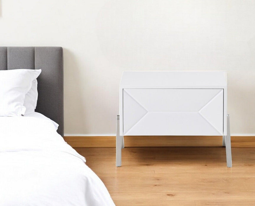 Modern Nightstand With One Drawer And Steel Legs - Silky White