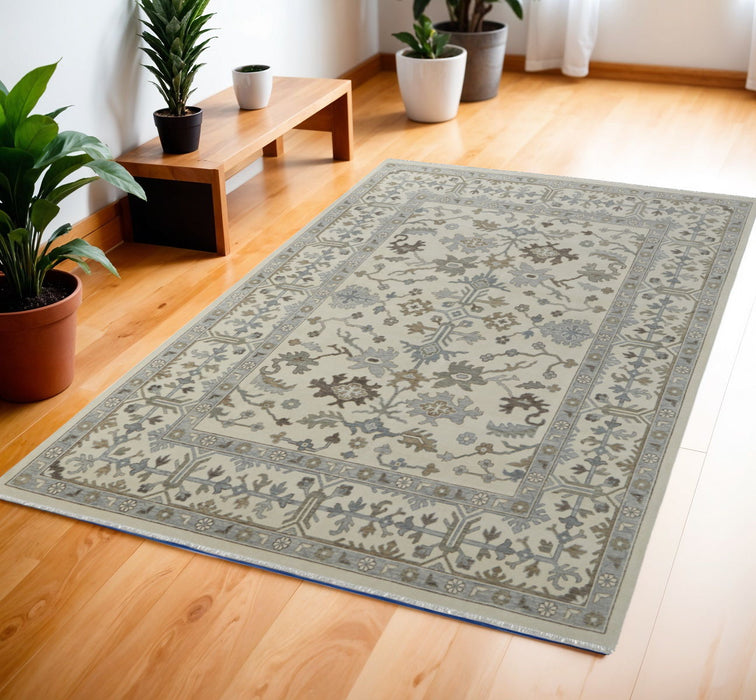 4' X 6' Wool Floral Hand Knotted Area Rug With Fringe - Ivory
