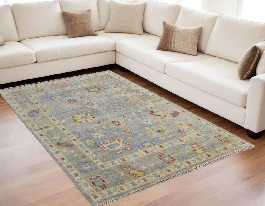 5' x 8' Wool Floral Hand Knotted Area Rug With Fringe - Light Blue And Taupe