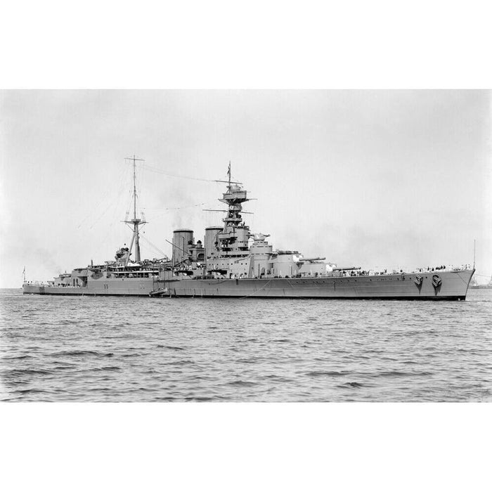 Hand Painted Model Boat (624288) - Gray