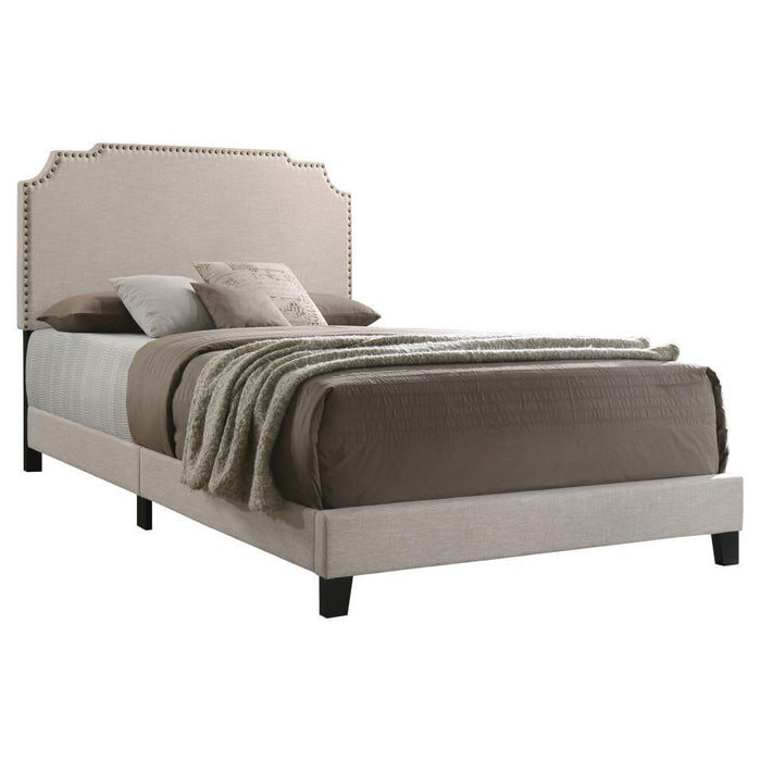 Tamarac - Upholstered Eastern King Panel Bed - Beige