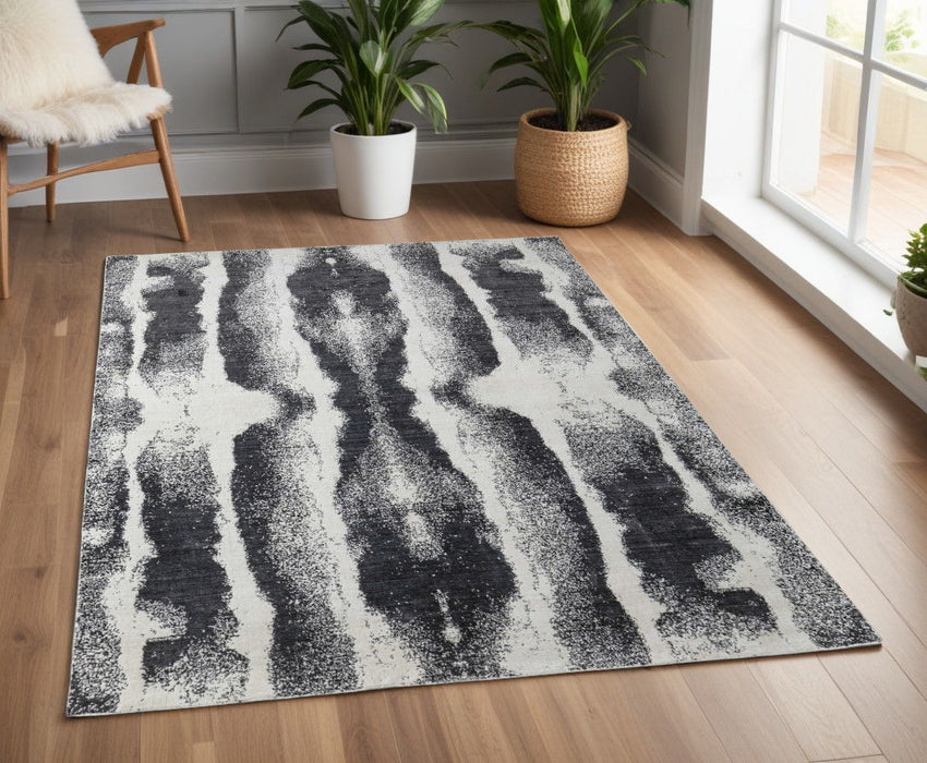 3.5' x 5.5' Abstract Hand Woven Area Rug - Gray And Black