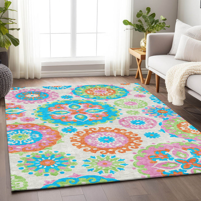 10' X 14' Medallion Washable Area Rug With UV Protection - White