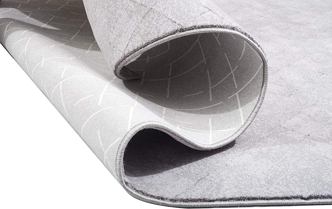 8' x 11' Distressed Diamonds Area Rug - Gray