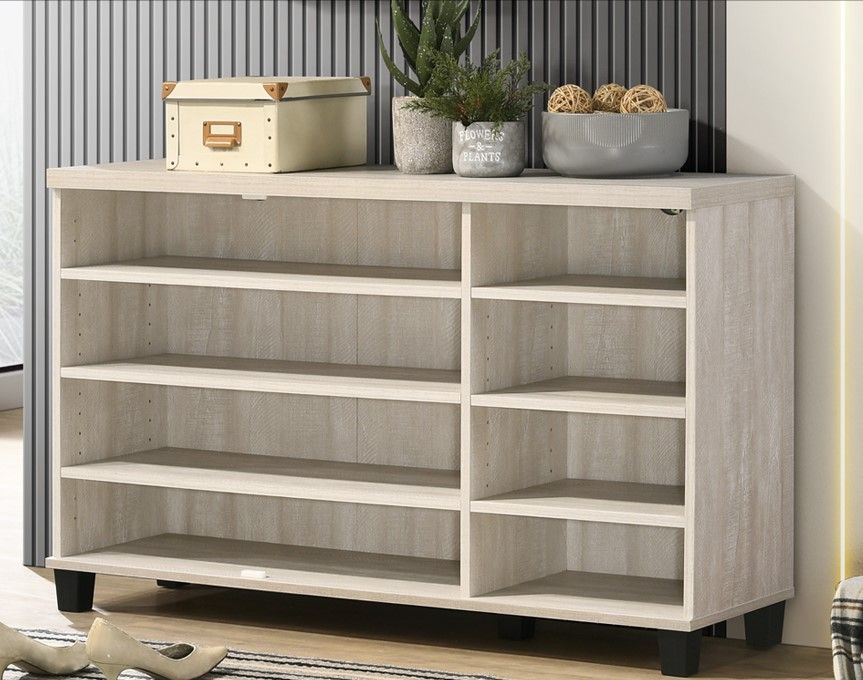 Giga Corby oak finish 3-door shoe cabinet in dusty gray with sleek modern design and ample storage space.