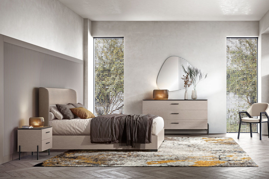 Silvia - Upholstered Bed