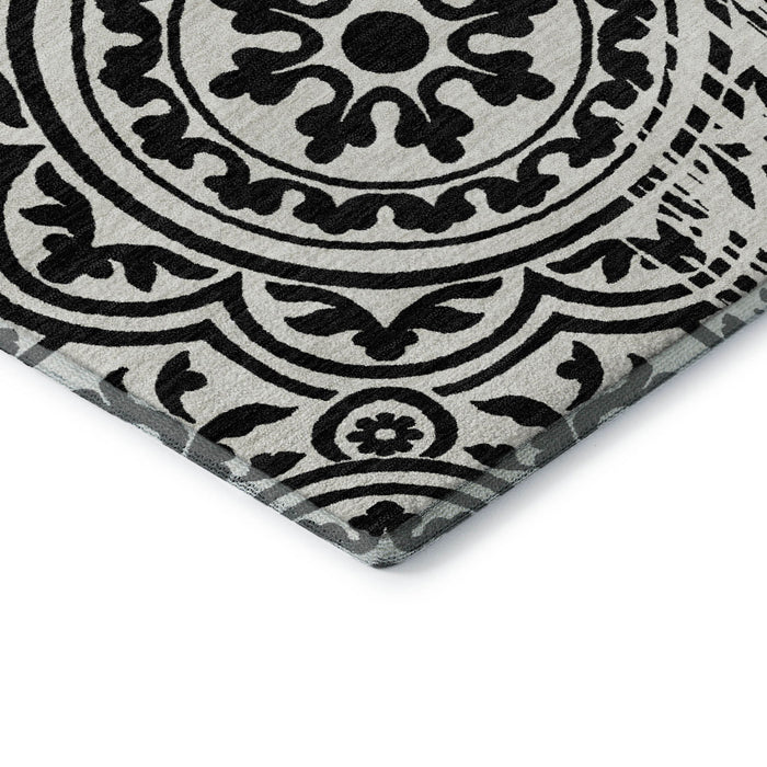 9' X 12' Medallion Washable Area Rug With UV Protection - Black And Ivory