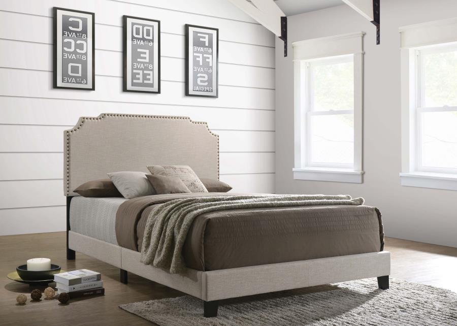 Tamarac - Upholstered Queen Panel Bed - Beige