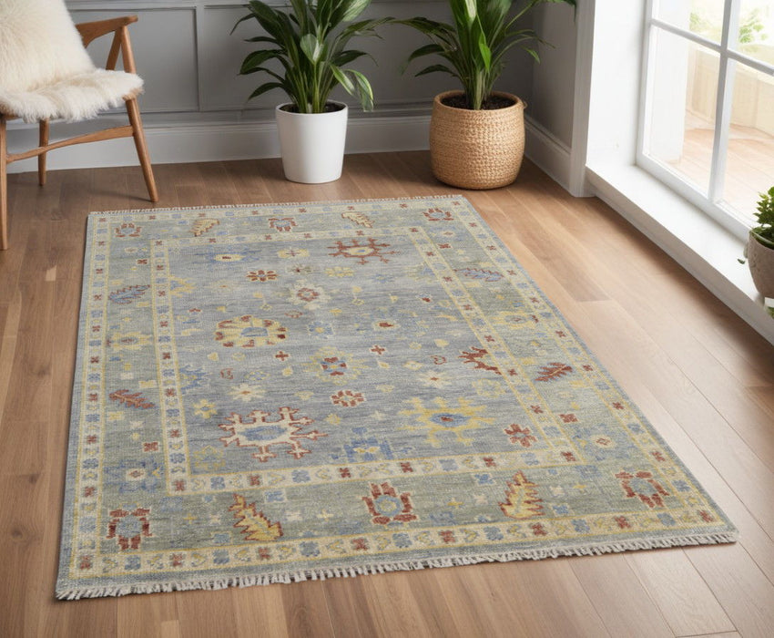 4' x 6' Wool Floral Hand Knotted Area Rug With Fringe - Light Blue And Taupe